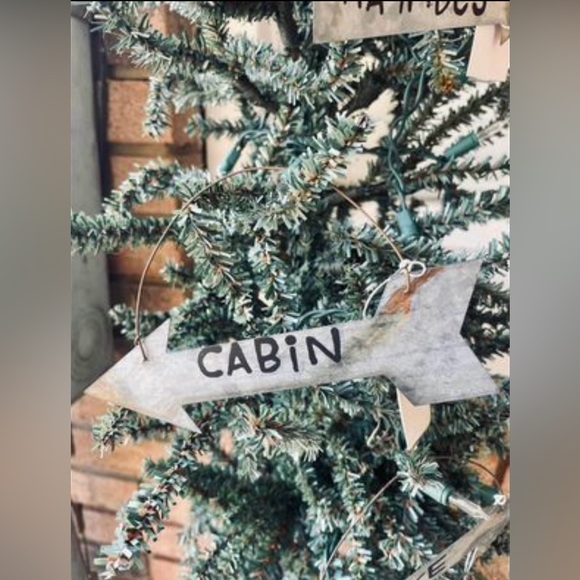 *Galvanized Metal Rustic Arrow Ornament **cabin ornament only** - Picture 2 of 6